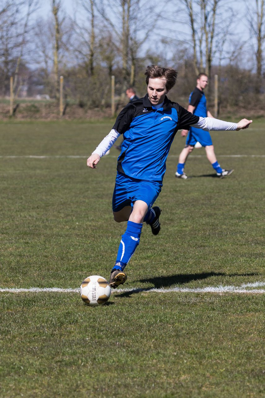 Bild 65 - Herren TSV Wiemersdorf - TuS Hartenholm III : Ergebnis: 2:1